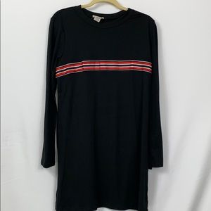 Be Divine black long sleeved lite weight dress Lg